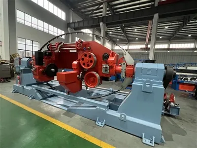 Característica de la máquina de la máquina agrupadora de doble giro 1250